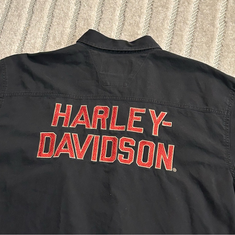 Harley Davidson Men’s Black Short Sleeve Button-Down Embroidered Work Shirt - XL